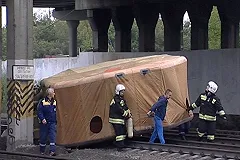 Мужчина пытался повеситься на территории суда в Нижней Туре