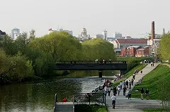 У Ельцин-центра поставили гигантский макет new-Екатеринбурга