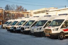 В Екатеринбург доставили несколько десятков новых машин скорой помощи
