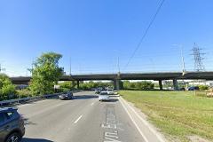 В Екатеринбурге погибла женщина, упав с моста на Малышева