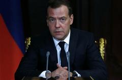 Медведев рассказал о небывалом числе ударов по экономике России