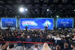 Путин — о моряках: Украинская сторона рассчитывала, что кто-то из них погибнет