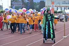 Верхняя Пышма встретила День металлурга красочным карнавалом и фейерверком