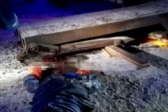 В Свердловской области водителя тягача насмерть придавило упавшим тралом