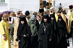 «Там много мужчин». ОМОН начал проверять дальние скиты женского монастыря экс-схиигумена Сергия