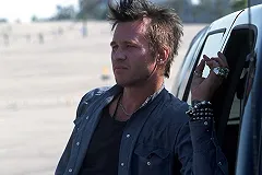 Вэл Килмер рассказал о борьбе с раком горла