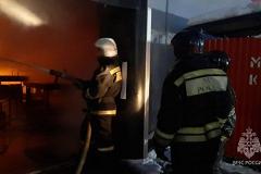 В Екатеринбурге легковушка загорелась после посещения автосервиса