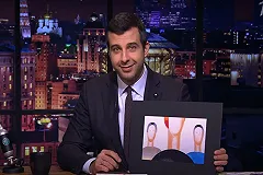 Ургант высмеял охранника «Ельцин Центра», который испортил картину за 75 млн