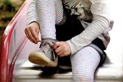 В Свердловской области двухлетней девочке стало плохо в детском саду. Она умерла в больнице