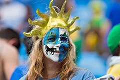 В отделения Почты России поступили марки, посвященные ЧМ по футболу FIFA 2018