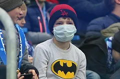 Врач объяснил, почему дети переносят коронавирус легче взрослых