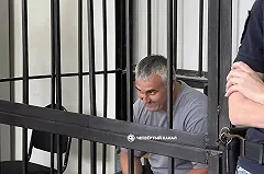 Второго обвиняемого в избиении ученых УрО РАН доставили в суд улыбающимся