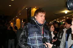 Уральский шоумен, бывший лицом ТНТ, рассказал Дудю о новой карьере в США