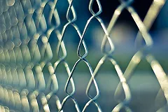 Правительство Таиланда полностью закрыло страну для иностранцев, опустив железный занавес