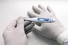 Врачи отправили на карантин сразу 900 человек из-за одной женщины, скрывшей заражение коронавирусом