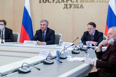 Спикер Госдумы выступил против раздачи денег россиянам, заявив, что это бесполезная мера