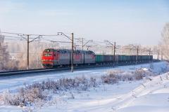 Мужчина, которого сбил поезд под Екатеринбургом, умер