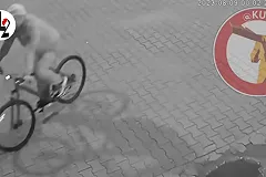 Велосипедиста, попавшего в Каменске-Уральском на записи с погибшей девушкой, отпустили