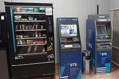 На Урале 58-летняя продавец неожиданно ограбила банкомат