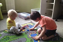 Мать родившейся без рук девочки прокомментировала слова депутата Лебедева