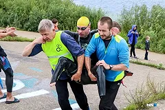 Уникальный паратлет из Екатеринбурга Михаил Асташов решил освоить работу курьера