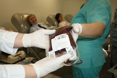 Власти Москвы установили выплаты донорам крови с антителами на COVID-19