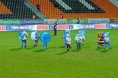 «Они еще и колбасу свою оттудова возют». Екатеринбургский майонез обсуждают в столичных офисах