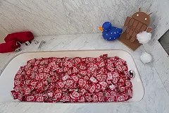 Британская студентка потребовала от Nestle пожизненного снабжения шоколадом