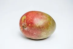 Пассажирка пожаловалась на кражу сыра и манго из чемодана в Кольцово