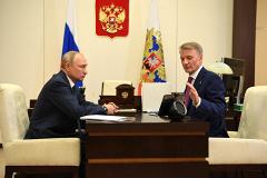 Кремль опроверг сообщения о двух одинаковых кабинетах Путина