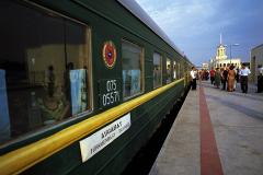 На вокзале Екатеринбурга с подножки поезда сняли пассажирку, ехавшую в Омск