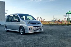 Страховщики не советуют садиться за руль Ангелинам и Давидам