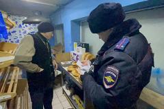 На Сортировке полиция устроила массовый рейд по выявлению мигрантов-нелегалов