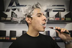 В США ужесточили правила продажи электронных сигарет