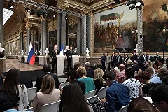 Украина потроллила Россию гифкой из «Симпсонов»