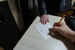 В Пермском крае 11-класснику вручили повестку прямо в школе