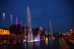 Светится возле цирка: горожане сфотографировали «призрак» снесённой телебашни