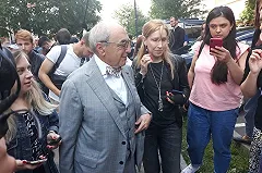 Адвокат семьи Захаровых оценил возможность Ефремова уклониться от наказания благодаря связям