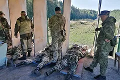 Снайперы свердловских СИЗО и колоний соревновались в стрельбе и беге