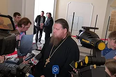 На сегодняшней встречи епархия обратилась к Высокинскому с обращением