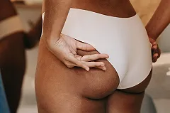 У жительницы Екатеринбурга, заплатившей за пробный урок тверка 1 рубль, списали с карты тысячу