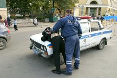 Полицейские избили петербуржца за попытку скрыться с места ДТП
