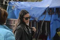 В бассейне дома Деми Мур утонул мужчина