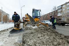 Коммунальщики вывезли из Екатеринбурга 320 тонн грязи