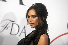 Британских депутатов возмутили модели Виктории Бекхэм с нулевым размером груди