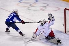 Российские хоккеисты забросили восемь шайб в матче Олимпиады