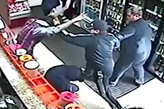 В Екатеринбурге жестоко избили продавца пивного магазина