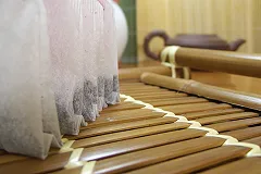 Гражданин Китая был задержан таможенной службой Кольцово за 30 коробок чая