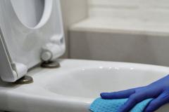 «Зарплата.ру»: Лишь 14% екатеринбуржцев довольны туалетами на своей работе