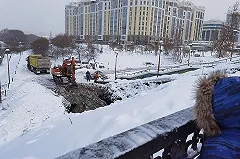 В Екатеринбурге начали строить пешеходный тоннель под мостом через Исеть (ФОТО)